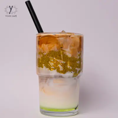 آیس لاته پسته